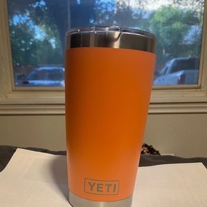 Yeti Tumbler 20 oz.